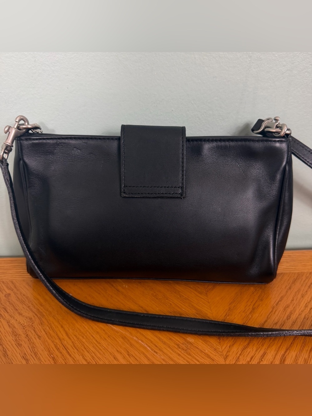 Vintage Coach Legacy Demi Crossbody Bag 9154 Black Medium Turnlock - Picture 4 of 10